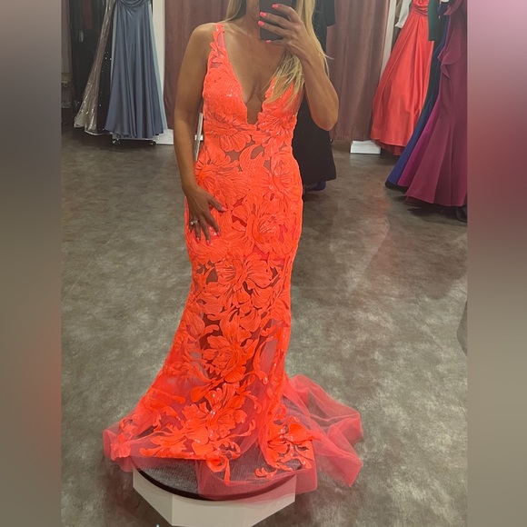 Jovani size 2 neon coral lace gown - Picture 1 of 2